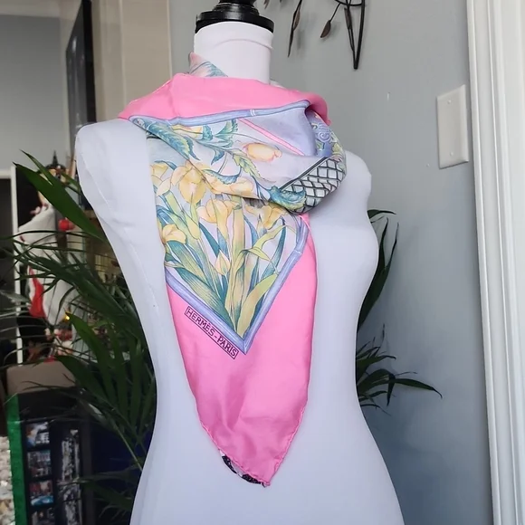 Original Rare 1989 Hermès Paris Silk Scarf “ Giverny” by Laurence Bourthoumieux - Picture 5 of 15